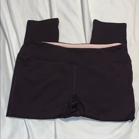 EUC Marika Sport Capri Leggings - Picture 2 of 5